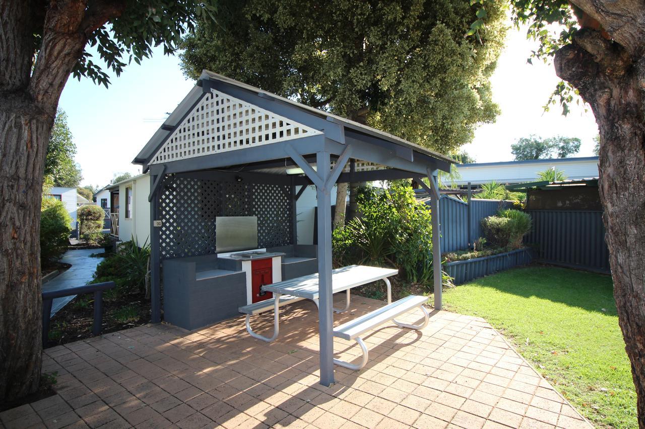 Riverside Cabin Park Eaton Exterior foto