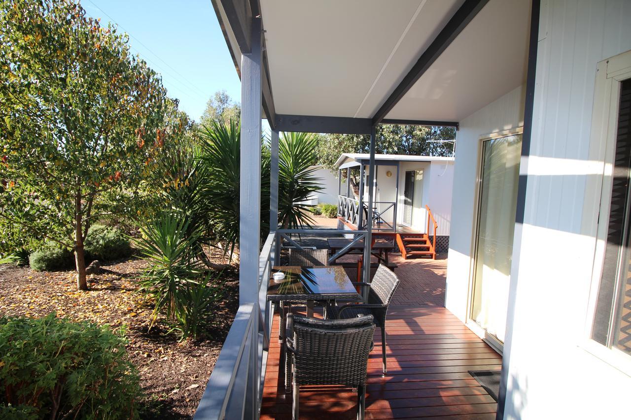 Riverside Cabin Park Eaton Exterior foto