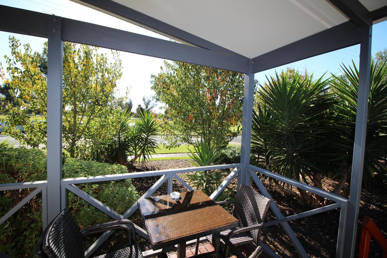 Riverside Cabin Park Eaton Exterior foto